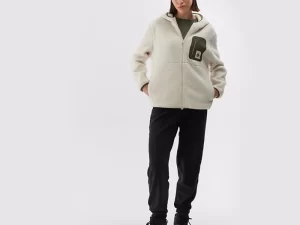 1747814220-179 1747814220-179