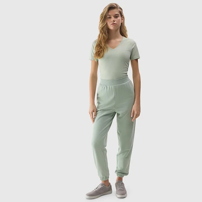 1747816142-792 1747816142-792