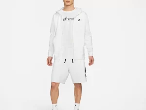 1747832245-1135 1747832245-1135