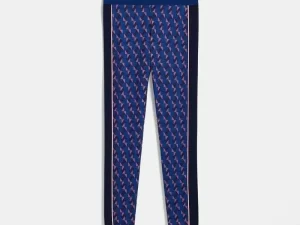 1748437793-1 1748437793-1