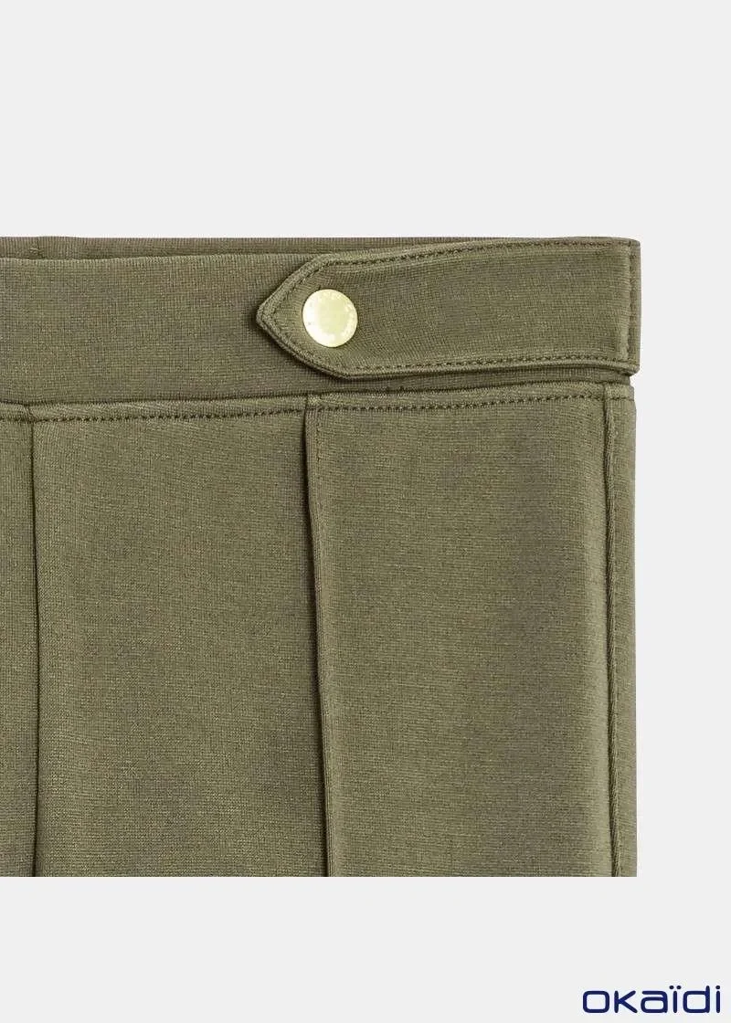 1748437845-21 1748437845-21