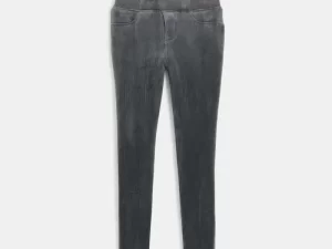 1748437888-38 1748437888-38