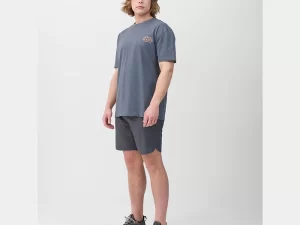 1750082825-310 1750082825-310