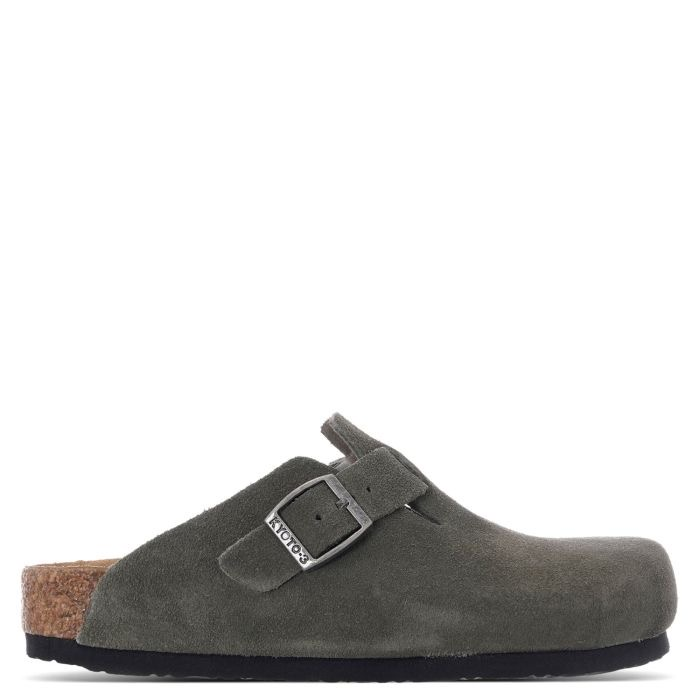 1753437443-768 1753437443-768