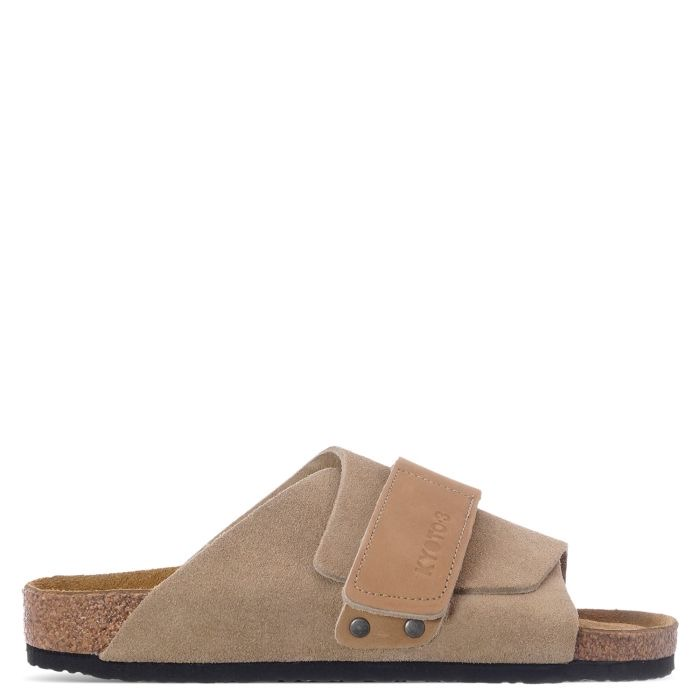 1753706918-181 1753706918-181