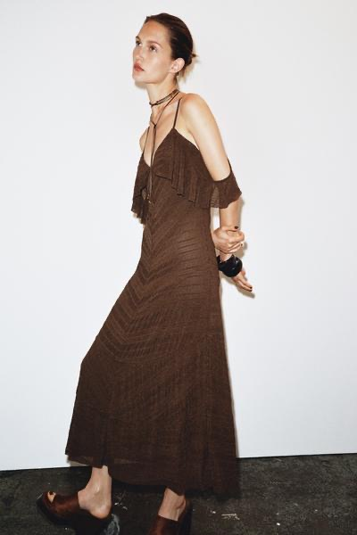 1753776097-13 1753776097-13