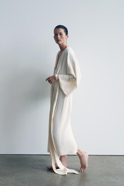 1753776157-38 1753776157-38