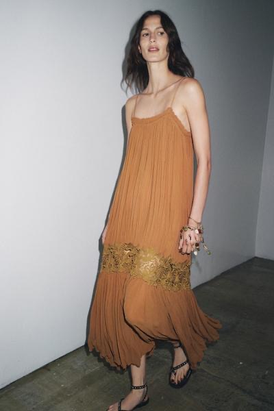 1753776197-54 1753776197-54