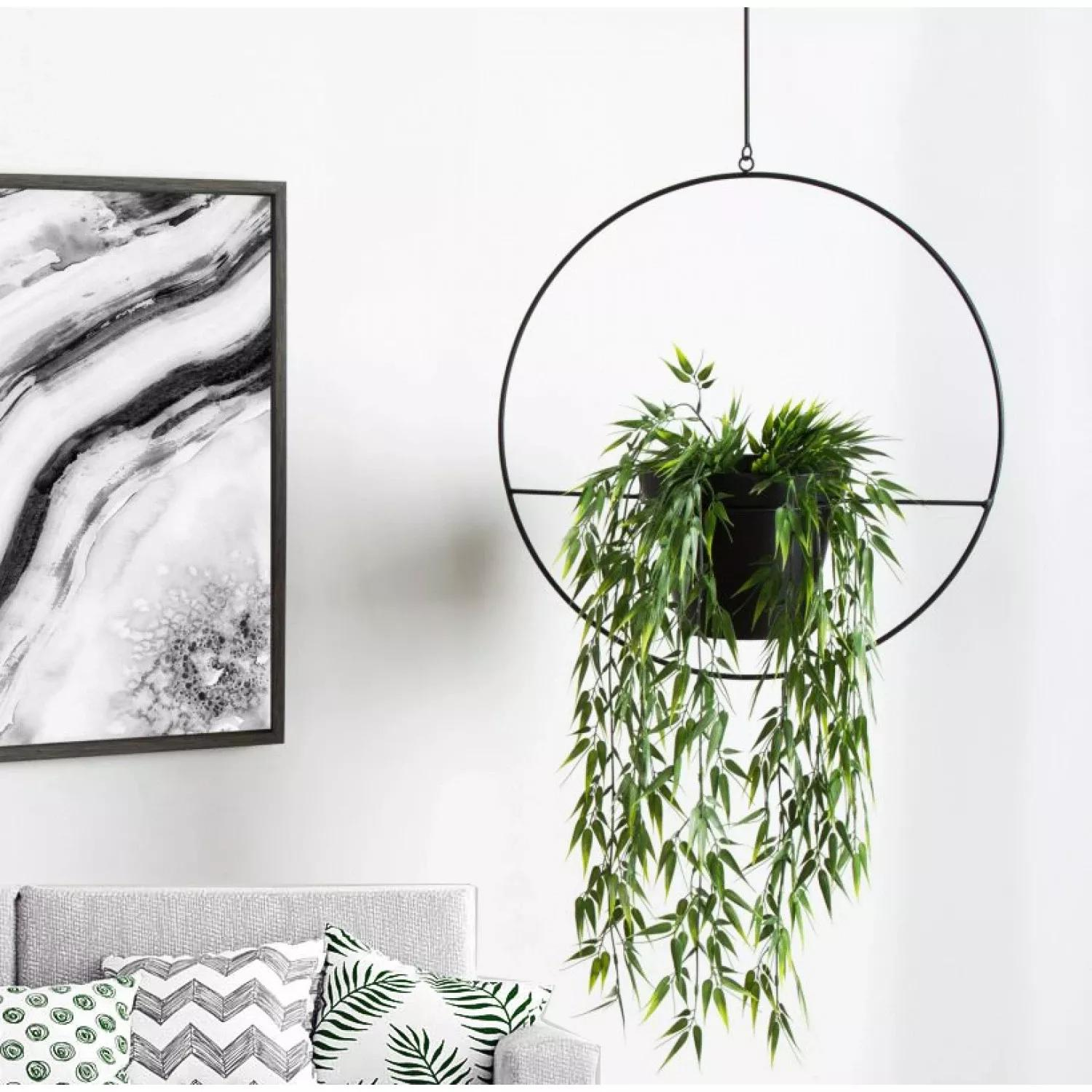 1754396608-247 1754396608-247