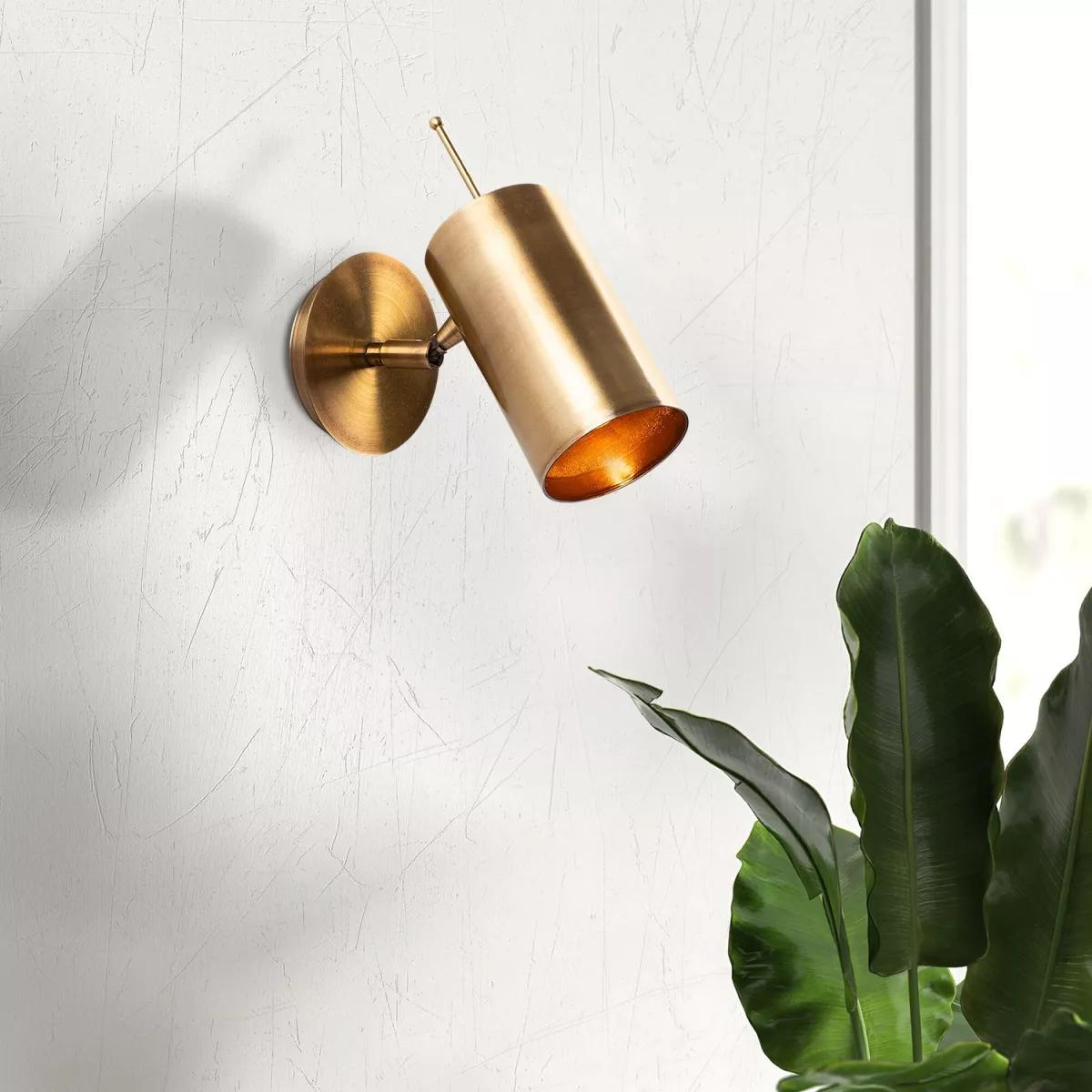 1754553695-52 1754553695-52