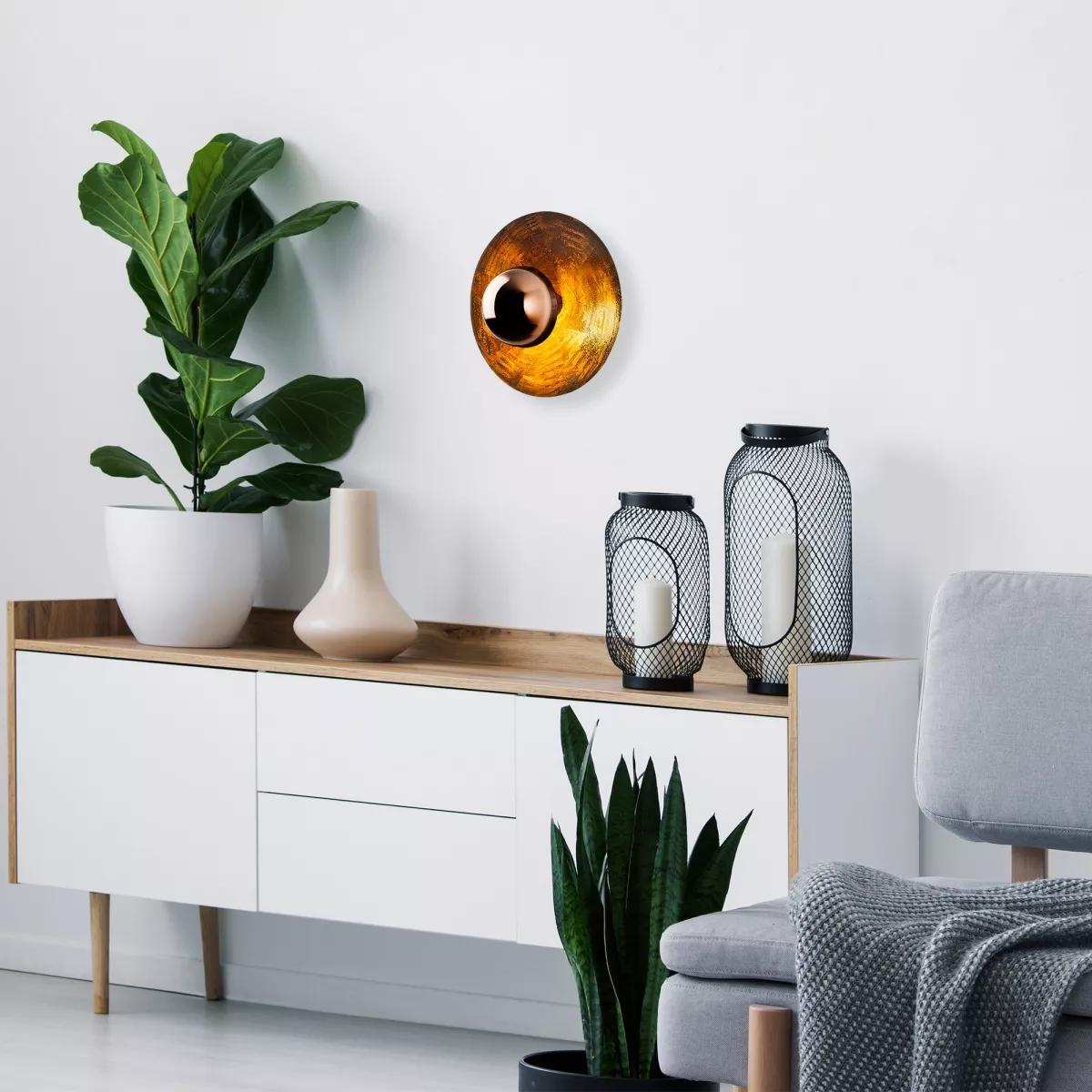 1754554516-373 1754554516-373