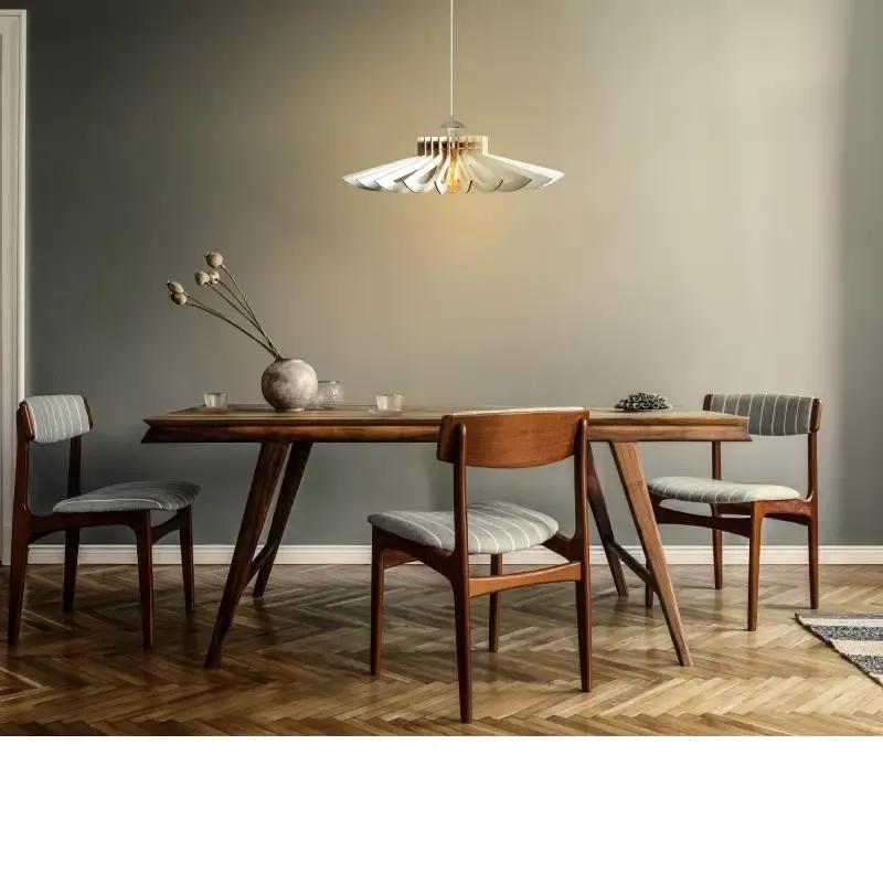 1754558012-762 1754558012-762