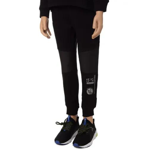 1755525623-46 1755525623-46