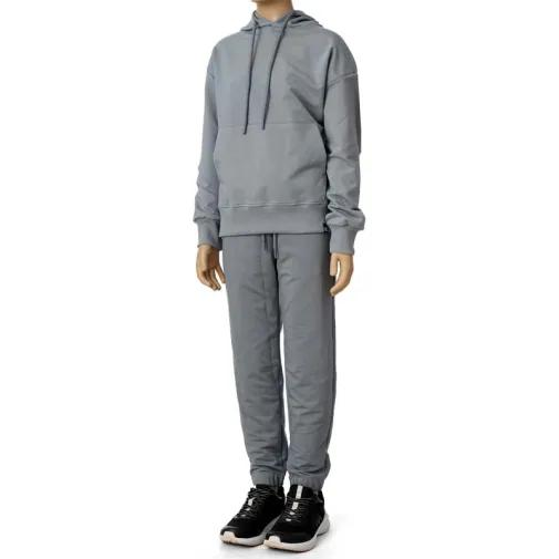 1755526452-303 1755526452-303