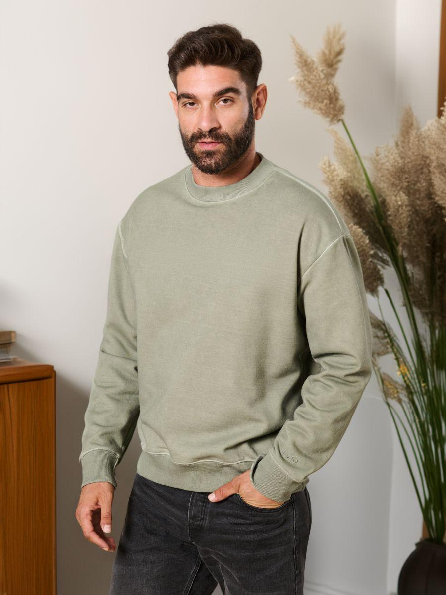 1755867633-122 1755867633-122