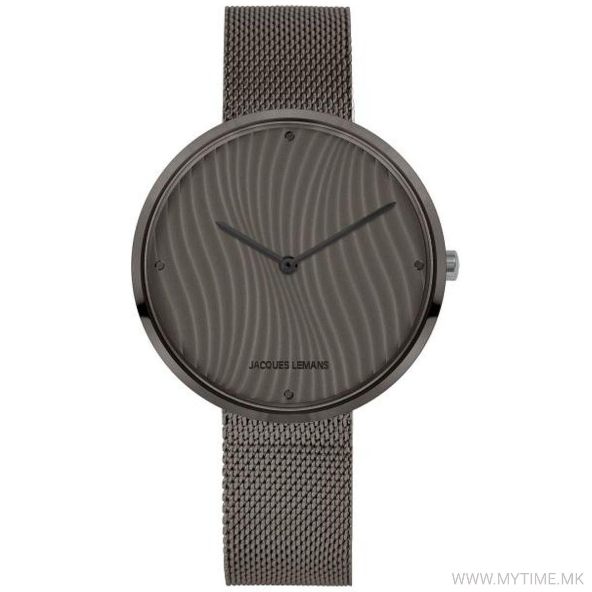 1756384481-499 1756384481-499