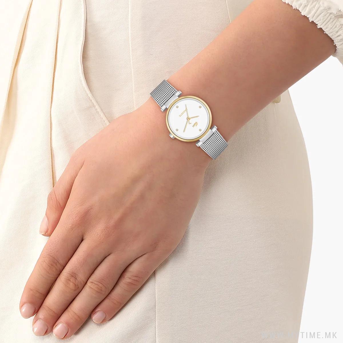 1756384582-542 1756384582-542