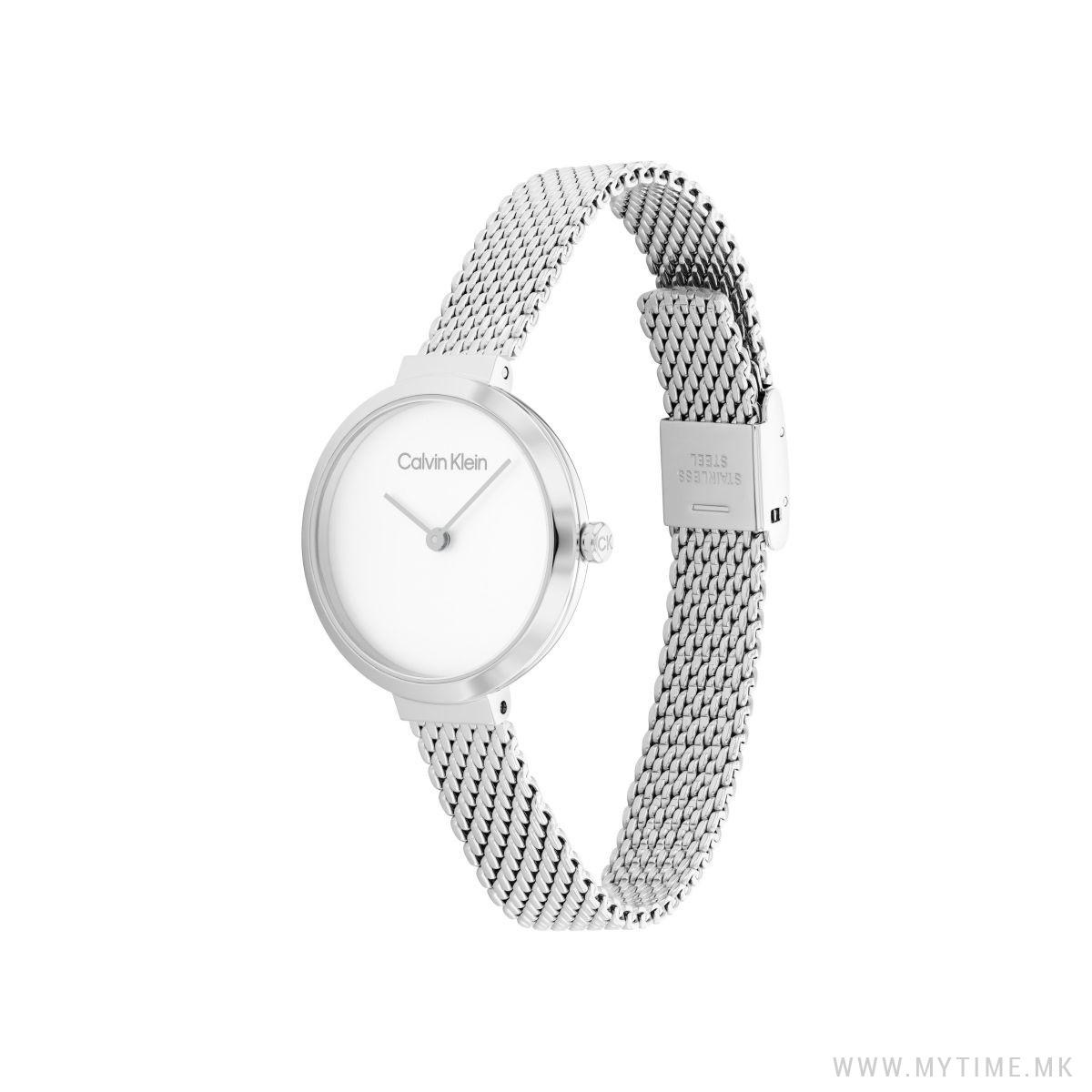 1756384699-592 1756384699-592