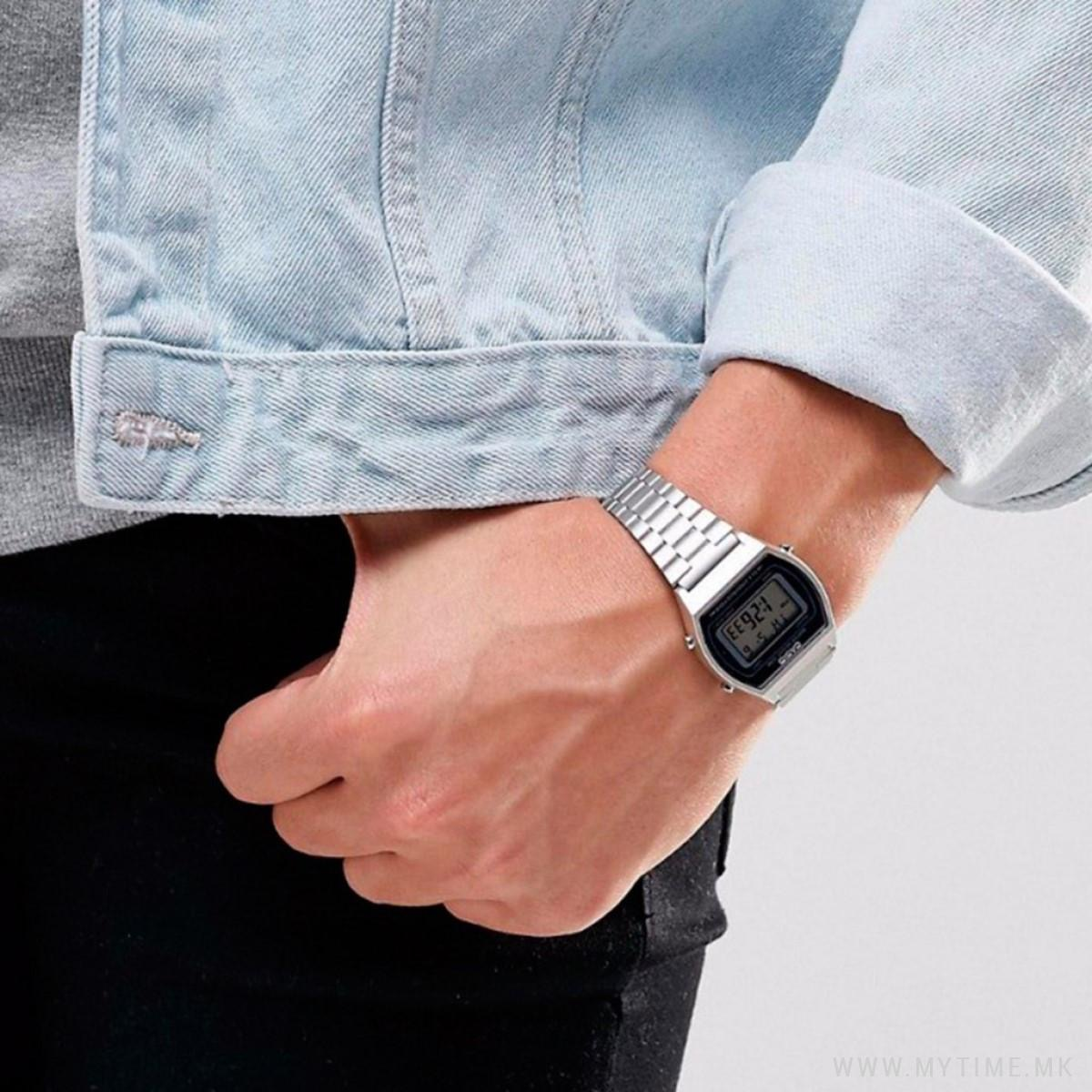 1756385590-974 1756385590-974