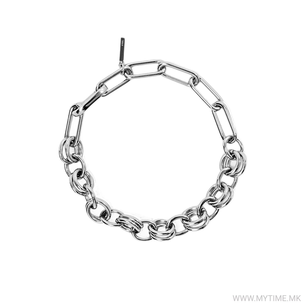 1756796558-463 1756796558-463