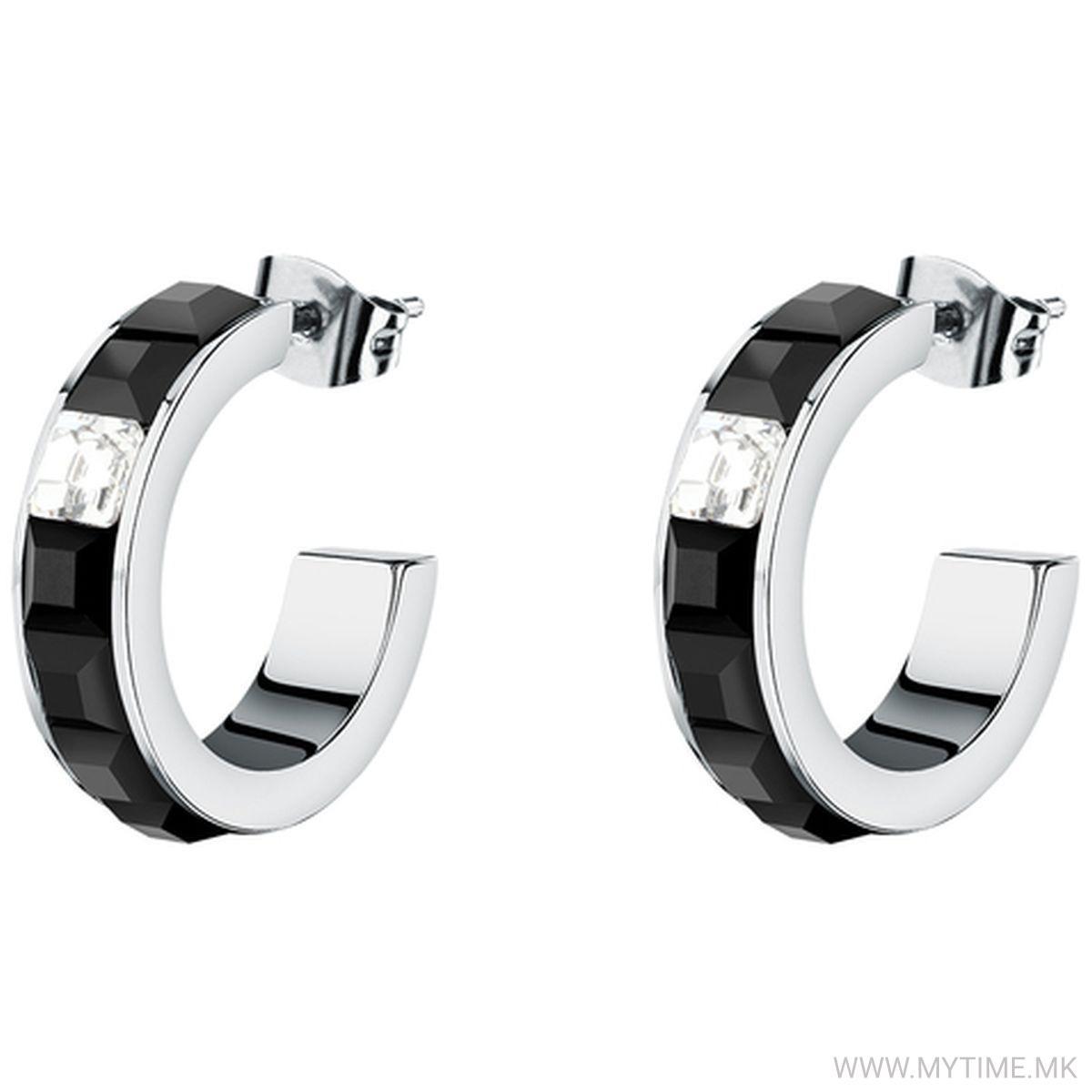 1756799576-1752 1756799576-1752