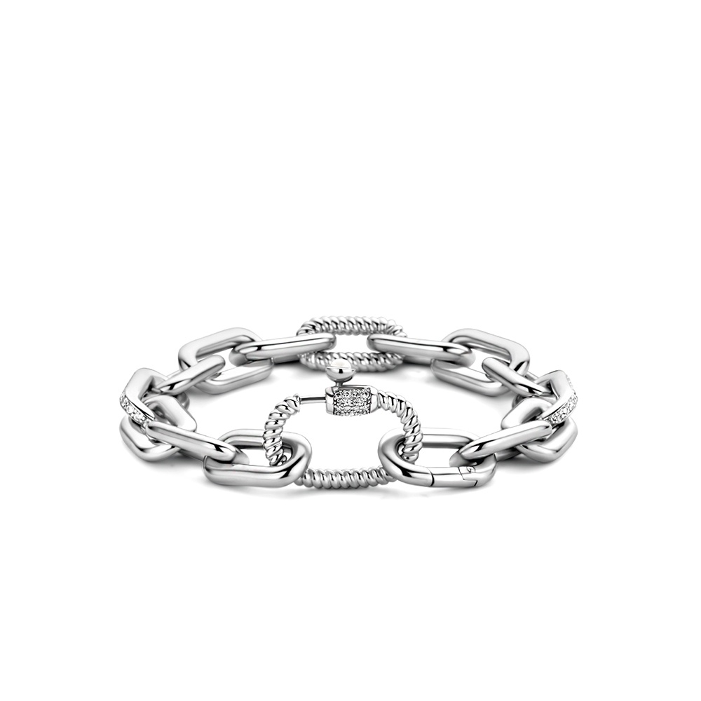 1756807882-534 1756807882-534