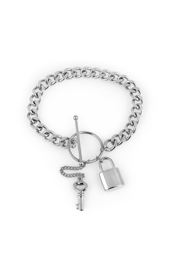 1757511744-584 1757511744-584