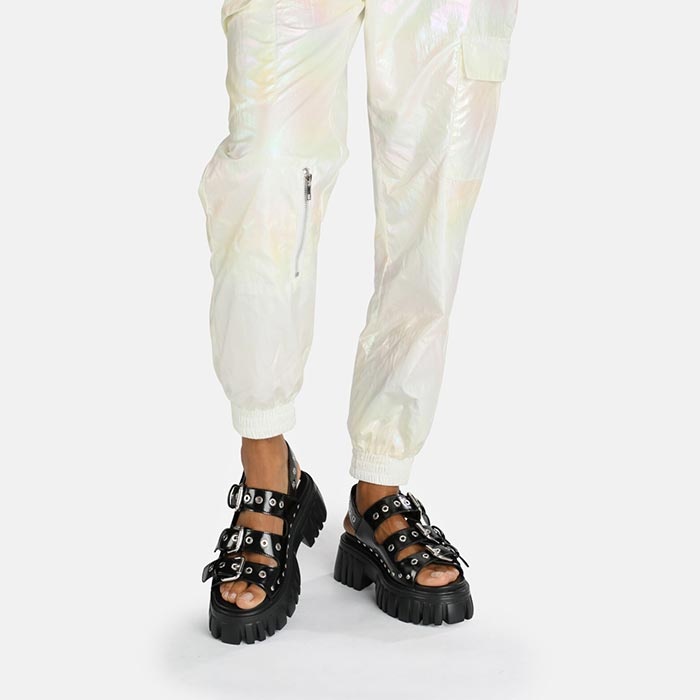 1757660971-45 1757660971-45