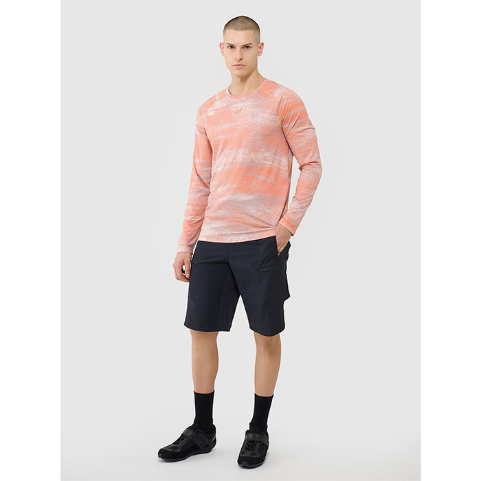 1757670215-351 1757670215-351