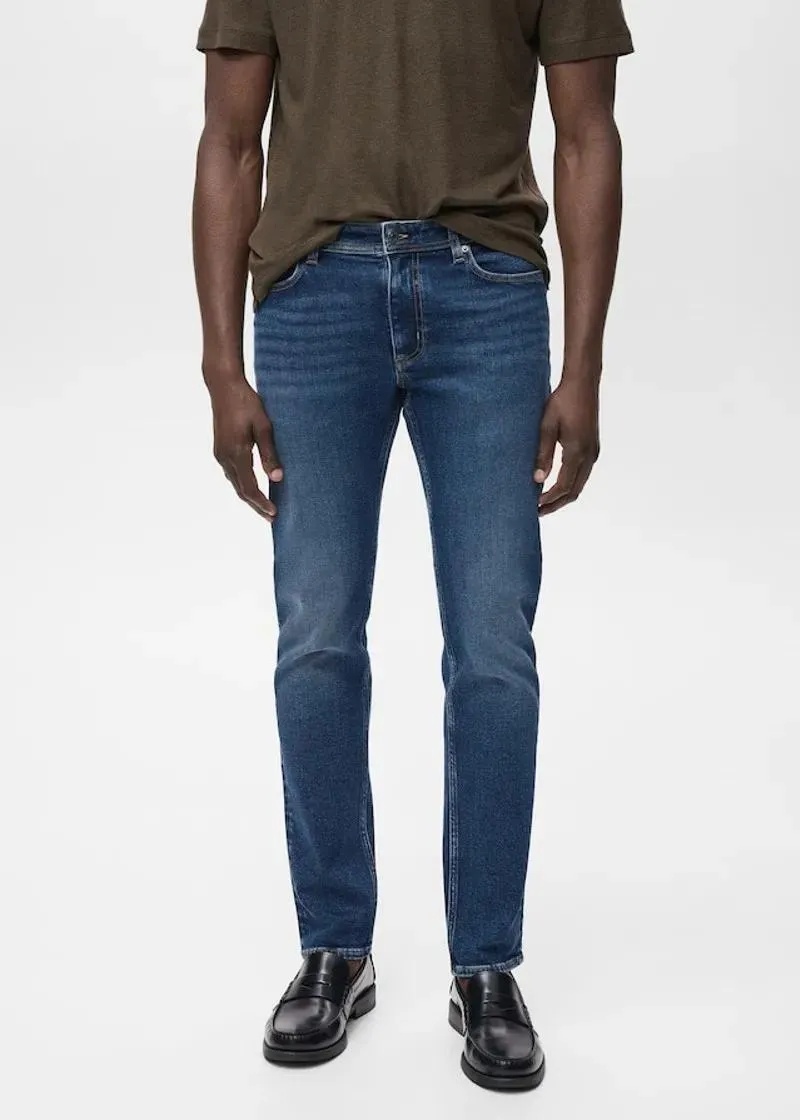 1758033444-40 1758033444-40