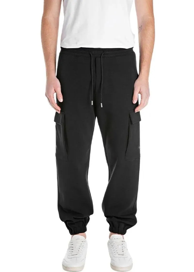 1758093527-4 1758093527-4