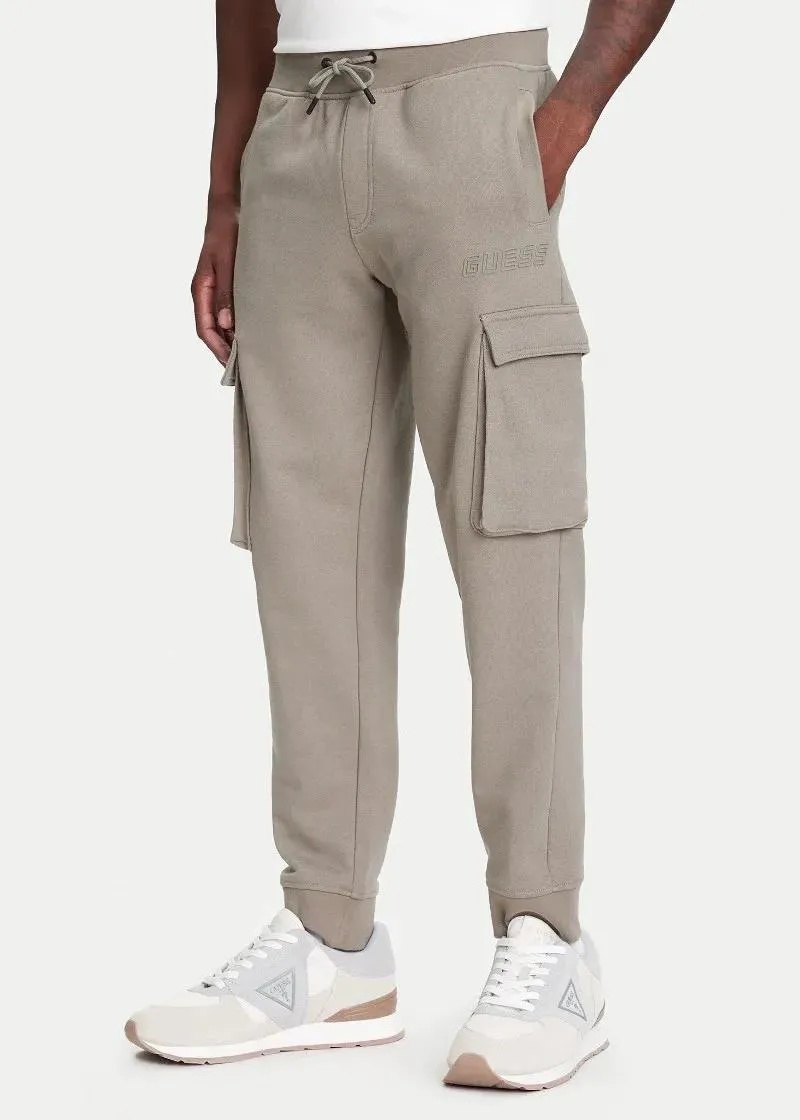 1758093556-16 1758093556-16