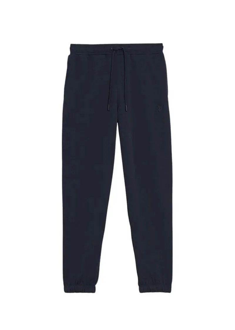 1758093576-24 1758093576-24