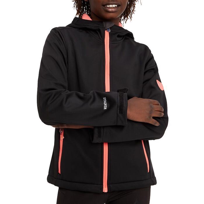 1758114134-251 1758114134-251