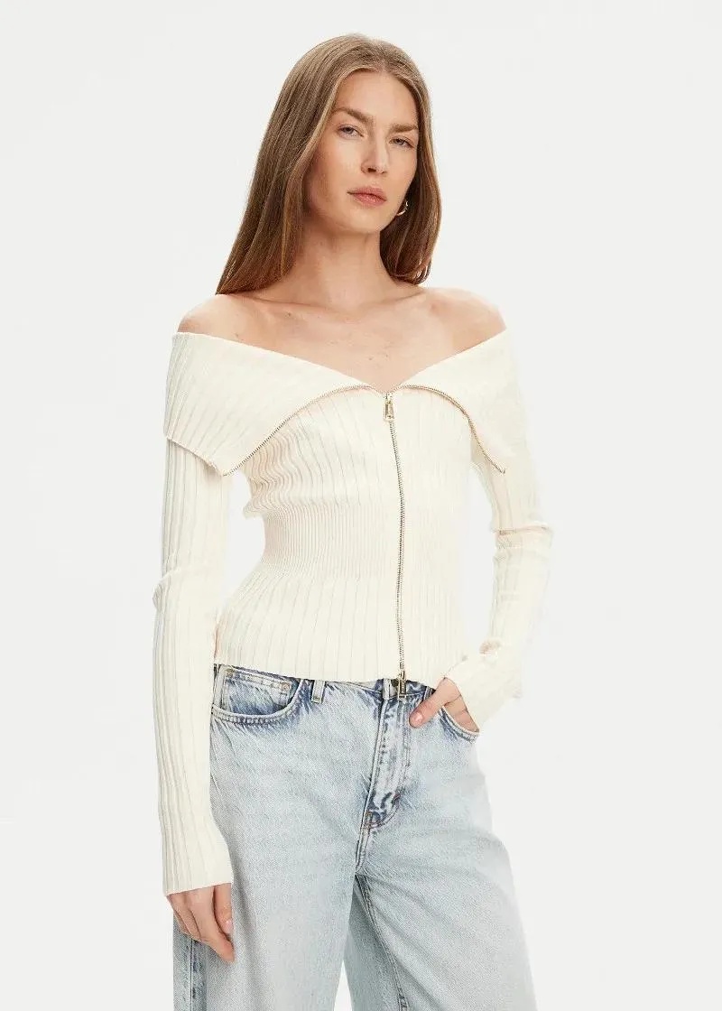 1758114788-25 1758114788-25