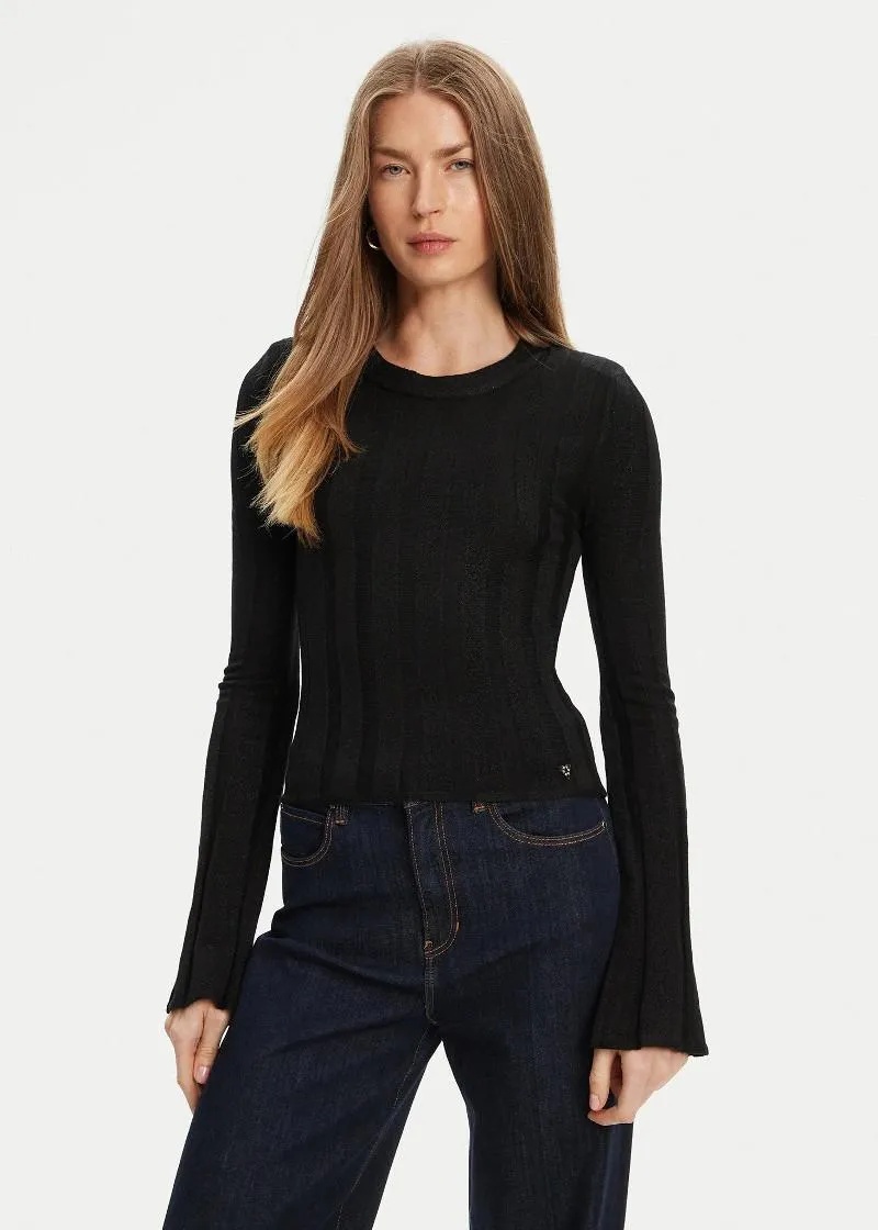 1758114790-26 1758114790-26