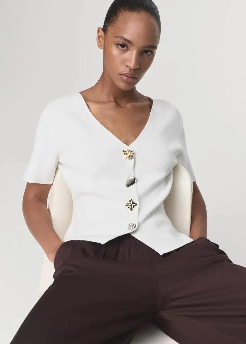 1758114928-82 1758114928-82