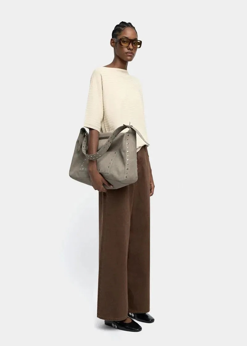 1758114974-100 1758114974-100