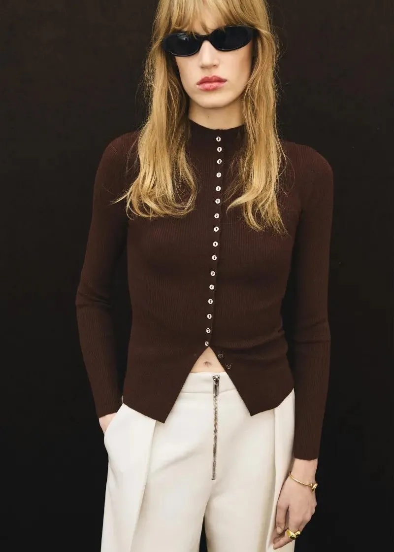 1758115193-172 1758115193-172