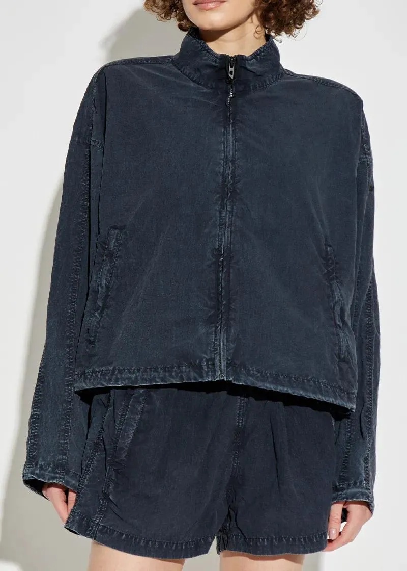 1758119795-19 1758119795-19