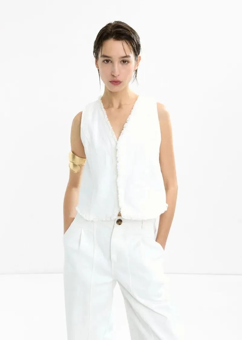 1758178437-1 1758178437-1