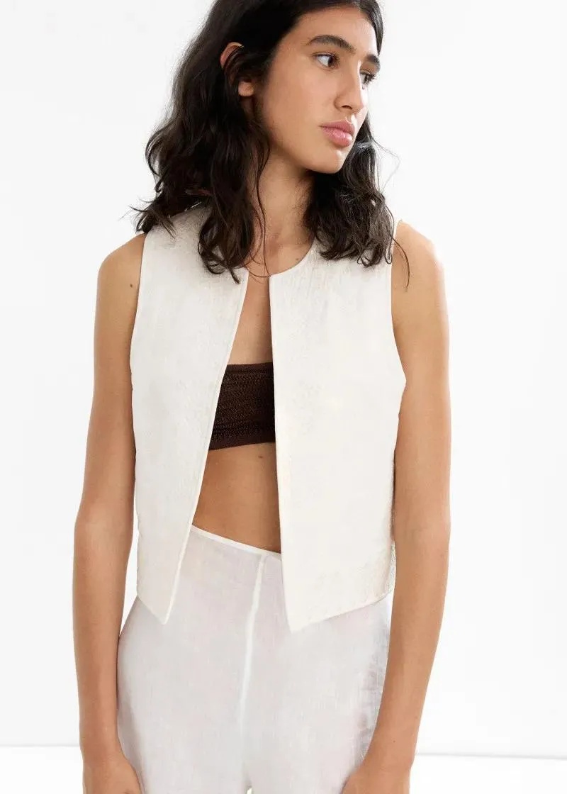 1758178470-15 1758178470-15