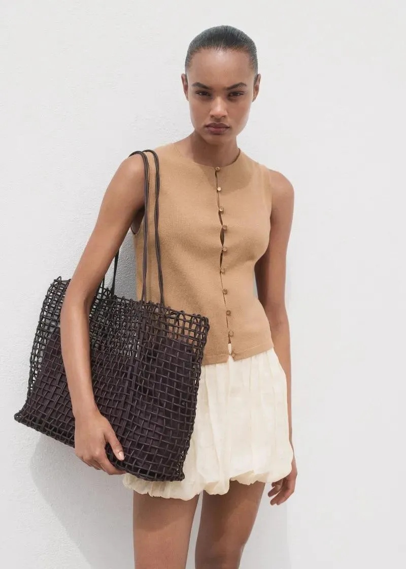 1758178505-29 1758178505-29