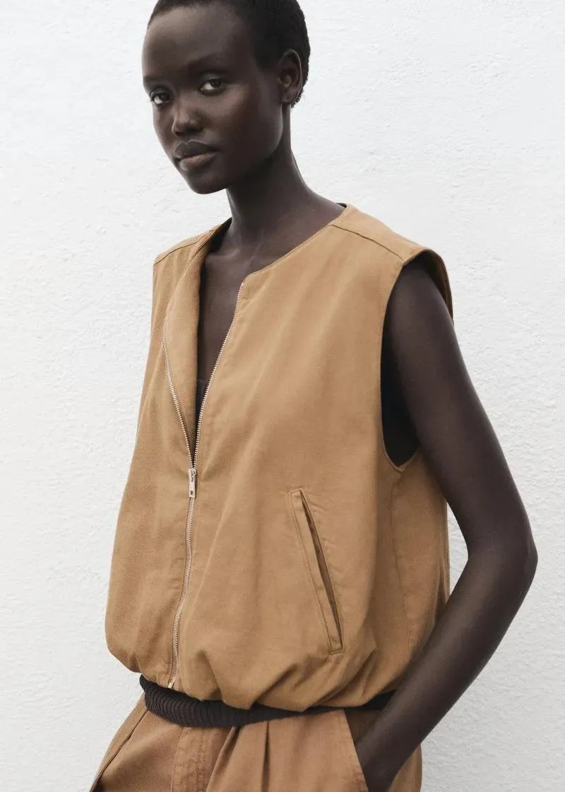 1758178562-48 1758178562-48