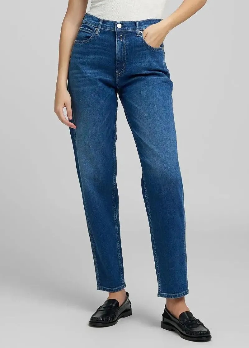 1758180252-49 1758180252-49