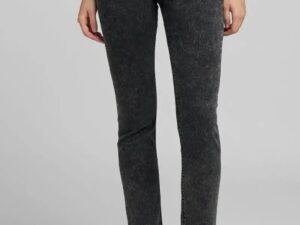 1758180259-52 1758180259-52