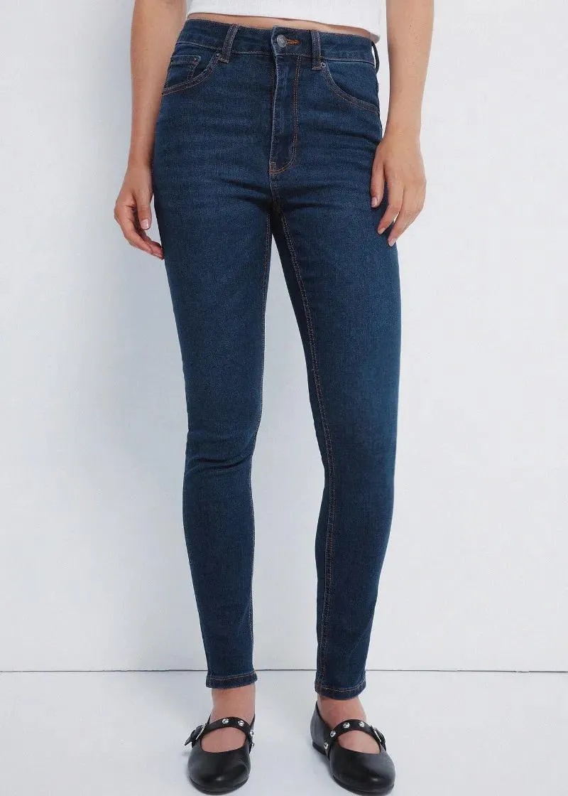 1758180395-105 1758180395-105