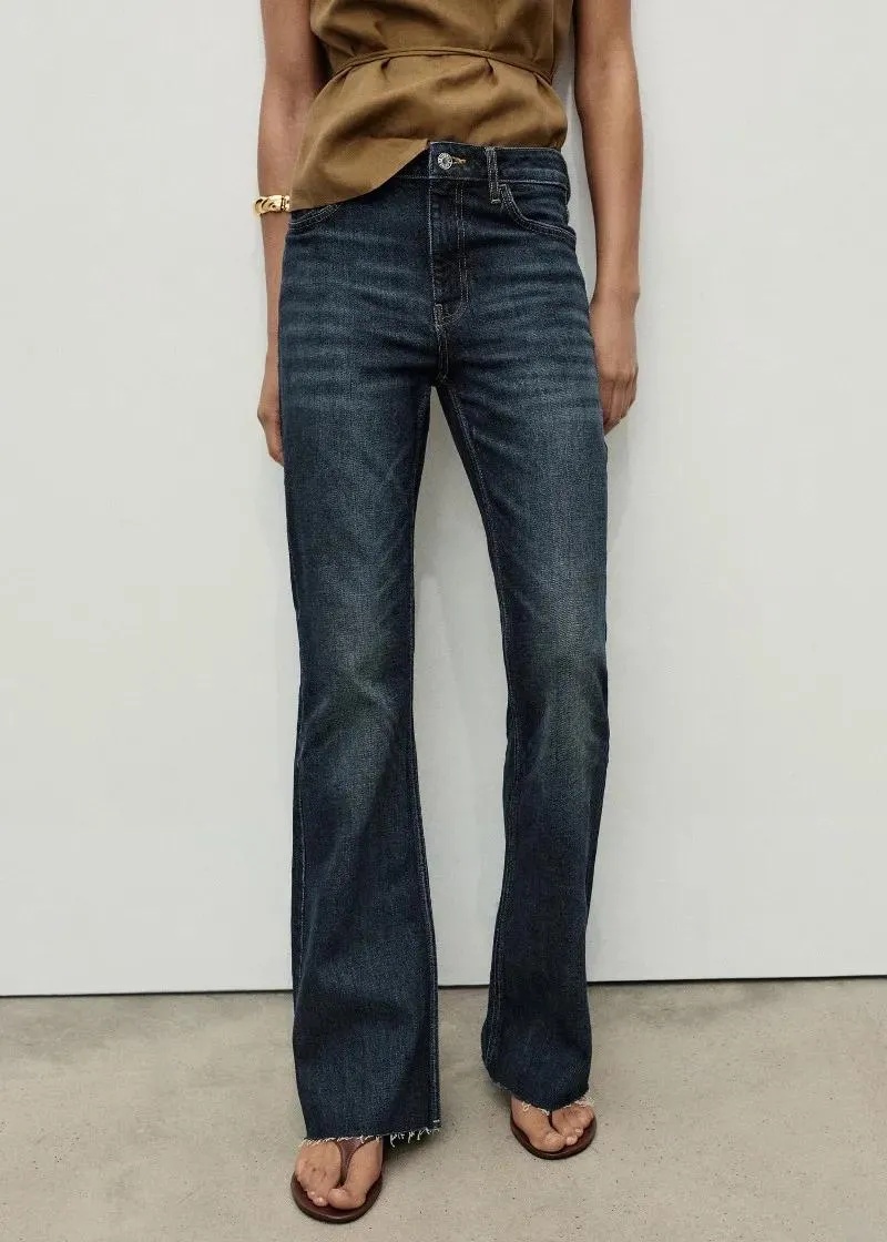 1758180466-131 1758180466-131