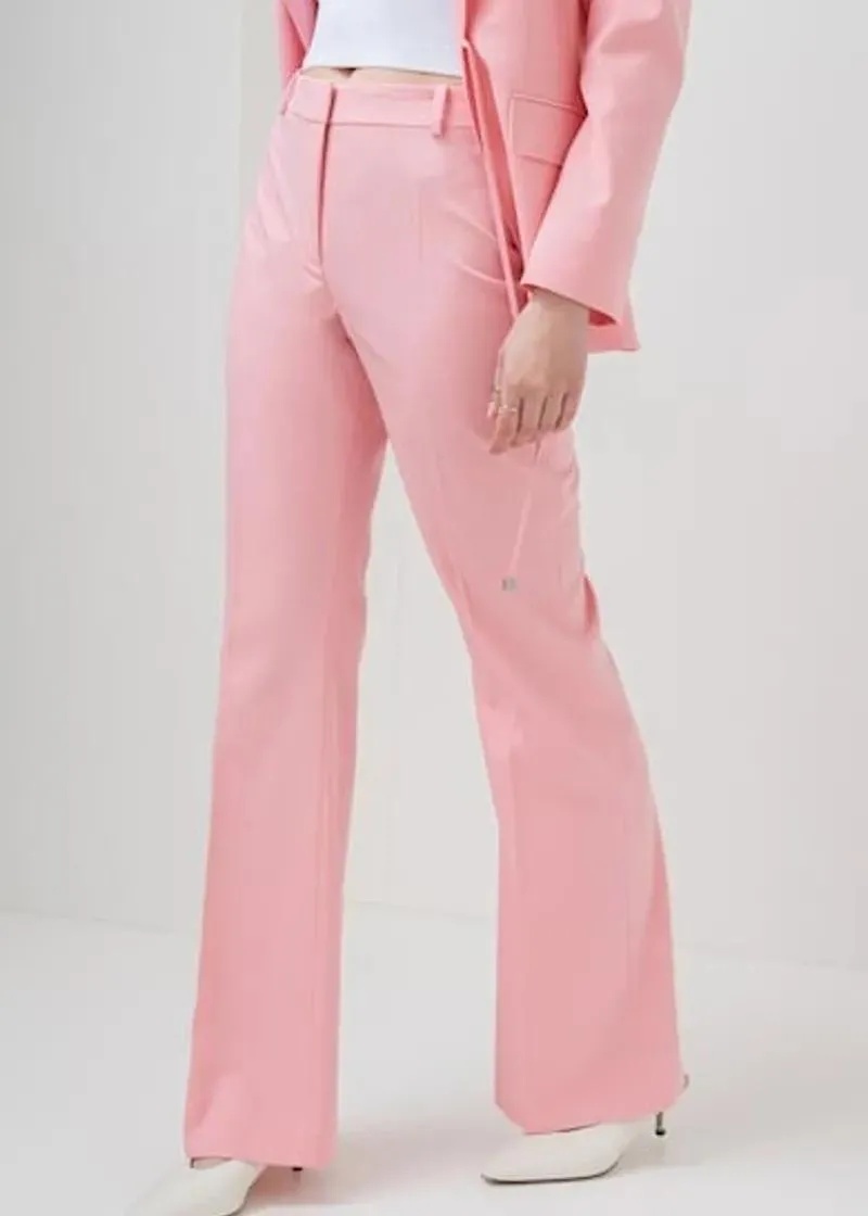 1758181896-47 1758181896-47