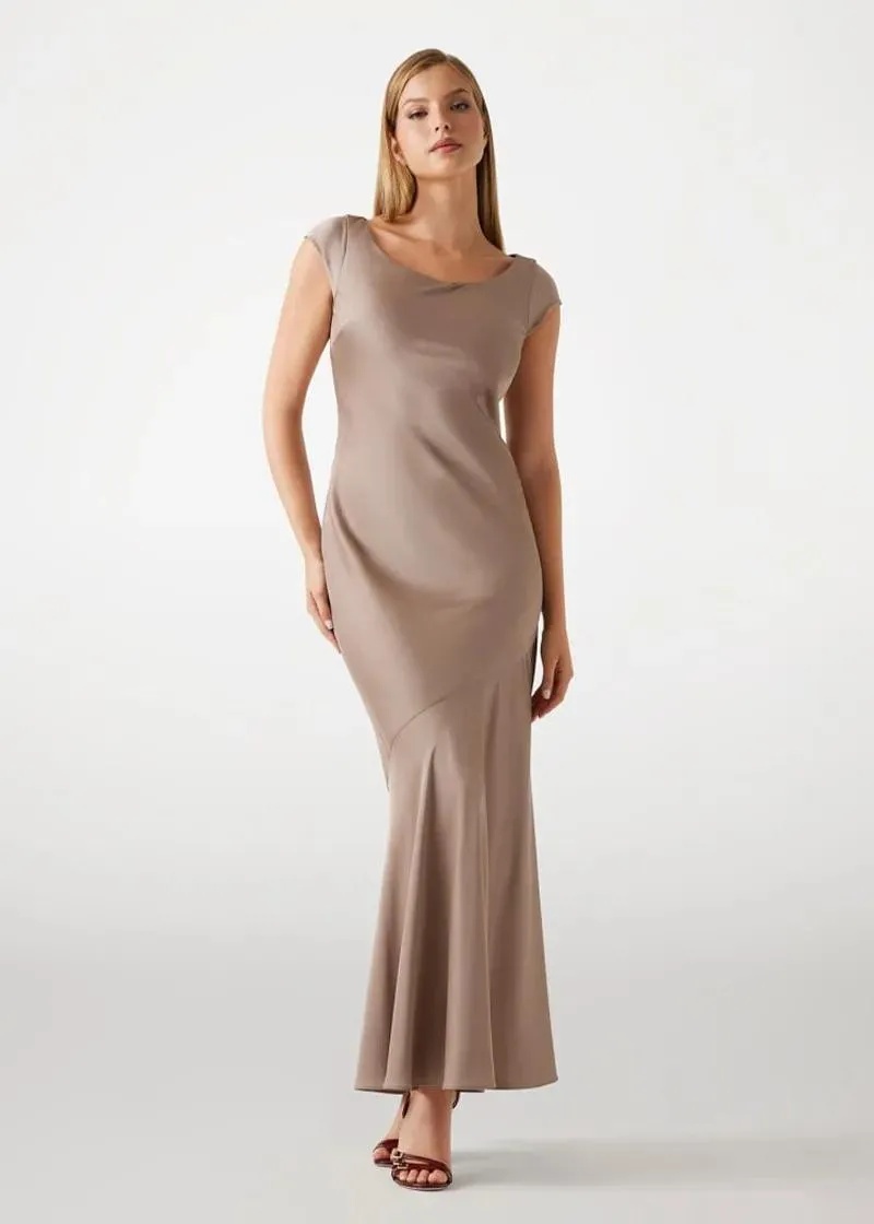 1758186018-260 1758186018-260